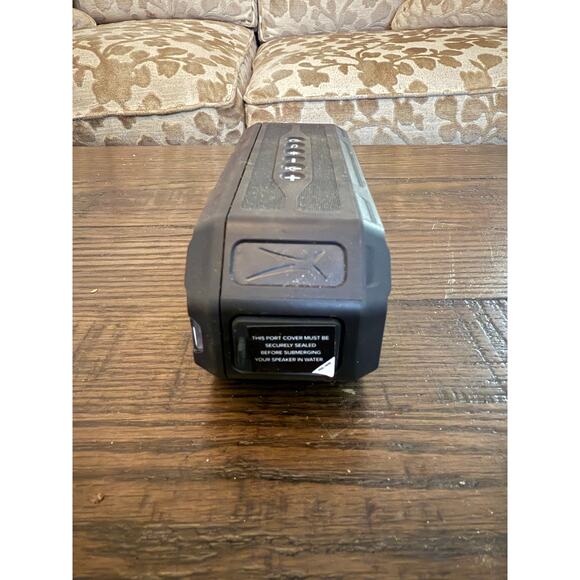 Altec Lansing HydraJolt IMW1200 Wireless Bluetooth Speaker - Picture 5 of 10